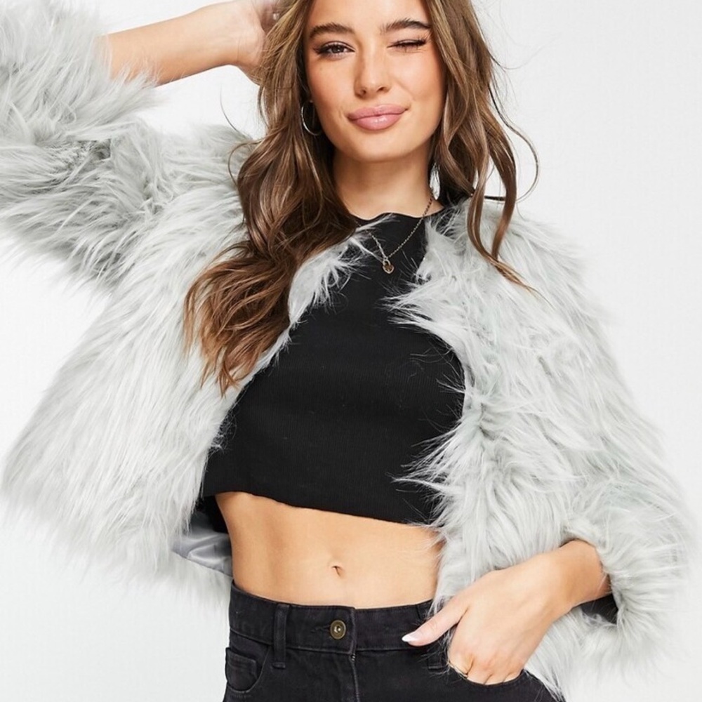 Urban Revivo Faux Fur Cropped Jacket in Light Gray